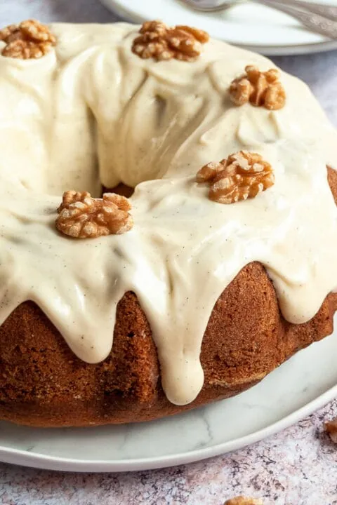 Banana Bundt cake 