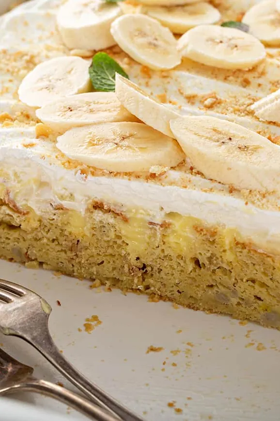 Banana Pudding Poke Cake