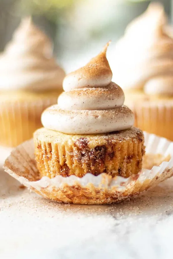 Best Cinnamon Cupcakes Recipe + Cream Cheese Frosting