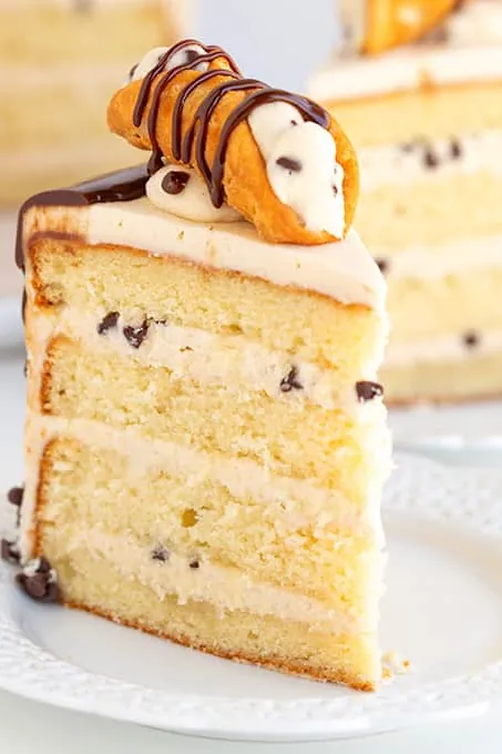 Cannoli Cake