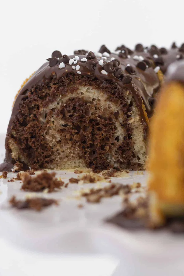 Easy Chocolate and Vanilla Marble Bundt Cake