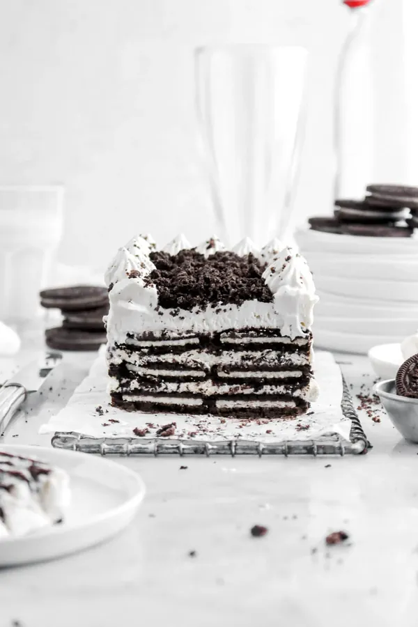 Easy No Bake Oreo Icebox Cake