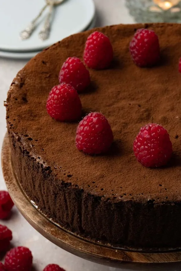 Flourless chocolate cake