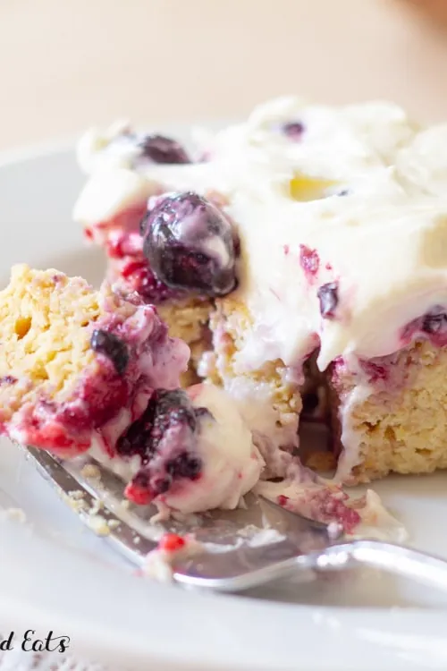 Keto Berry Cake with Cream Cheese Icing