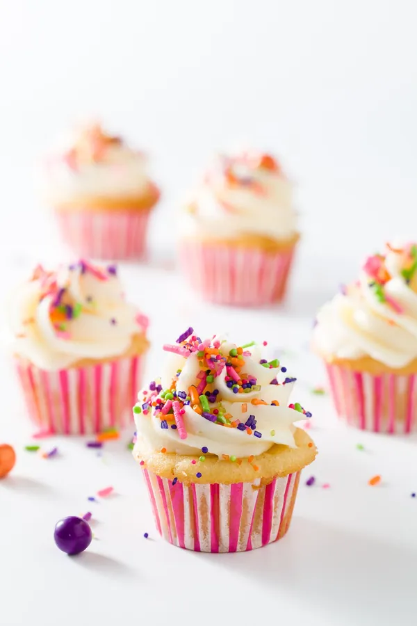 Mini Vanilla Cupcake Recipe