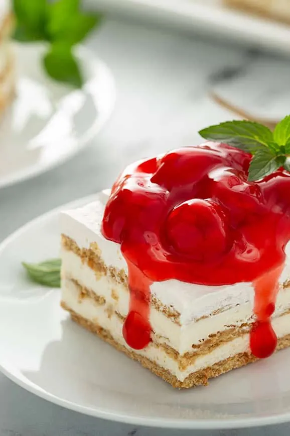 No-Bake Cheesecake Eclair Cake