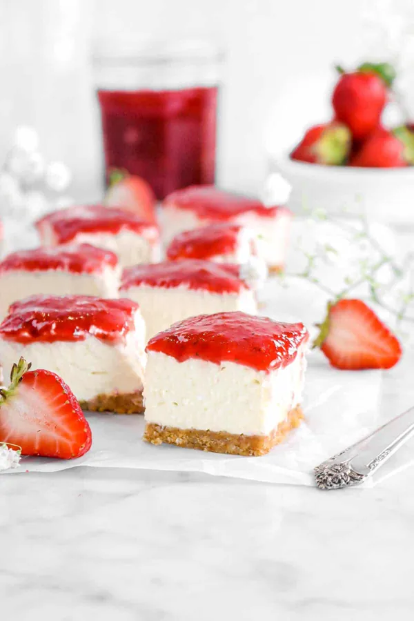 No Bake Strawberries and Cream Cheesecake Bars