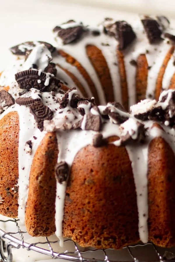 Oreo Pound Cake Recipe (Cookies and Cream Bundt)
