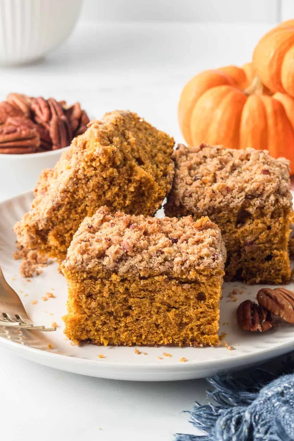 Pumpkin Pecan Crumb Cake