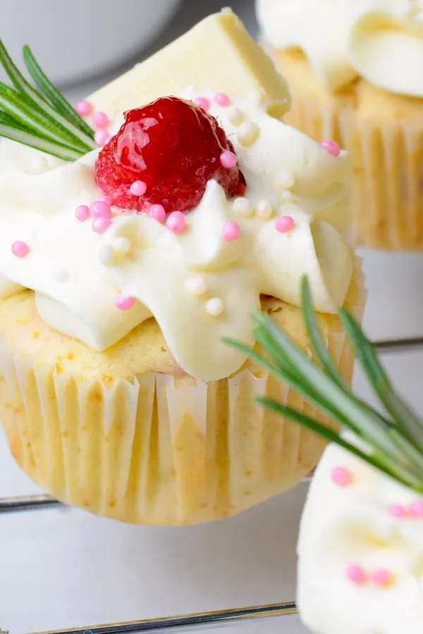 Raspberry White Chocolate Cupcakes