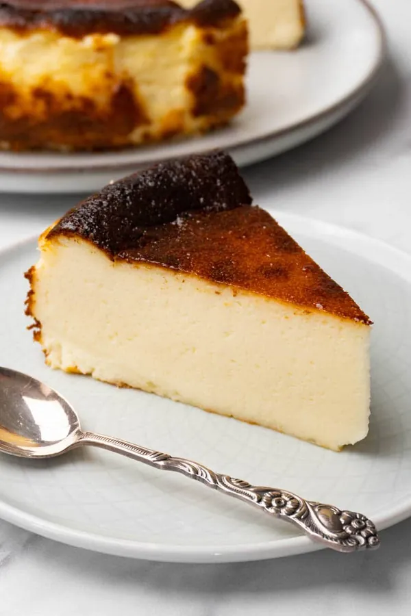 San Sebastian cheesecake