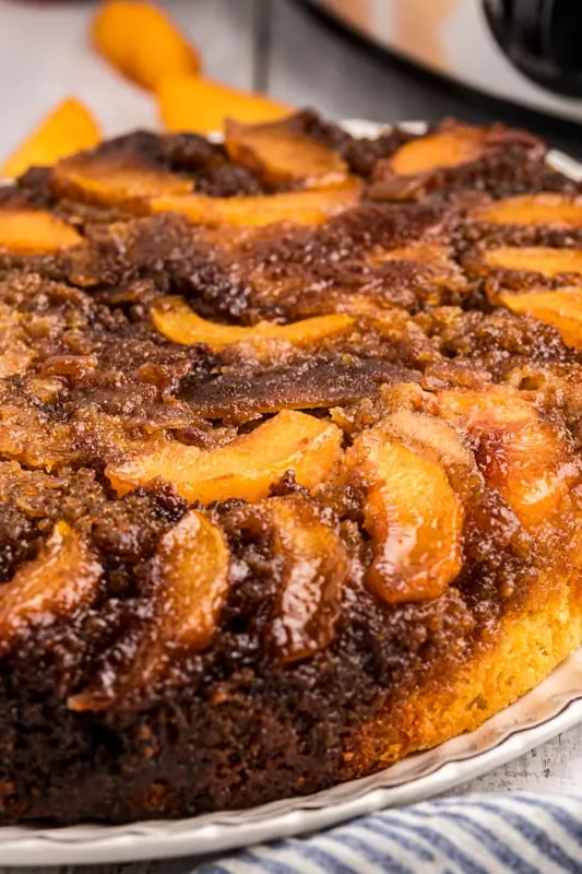 Slow Cooker Peach Upside Down Cake