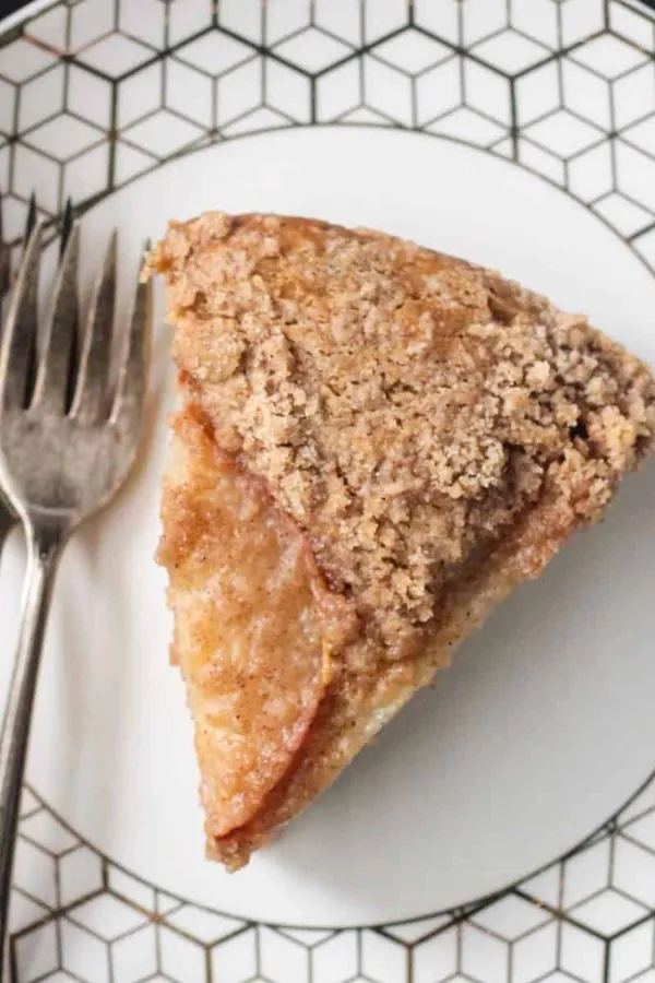 Spiced Vegan Pear Cake