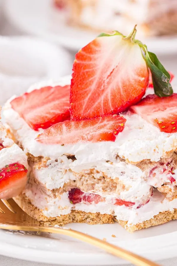 Strawberry Icebox Cake