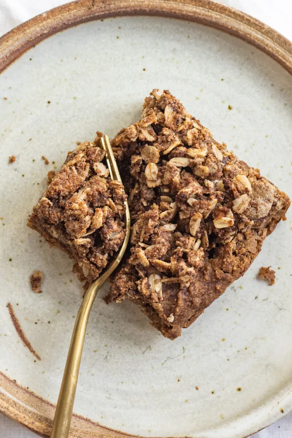 vegan apple crumb cake