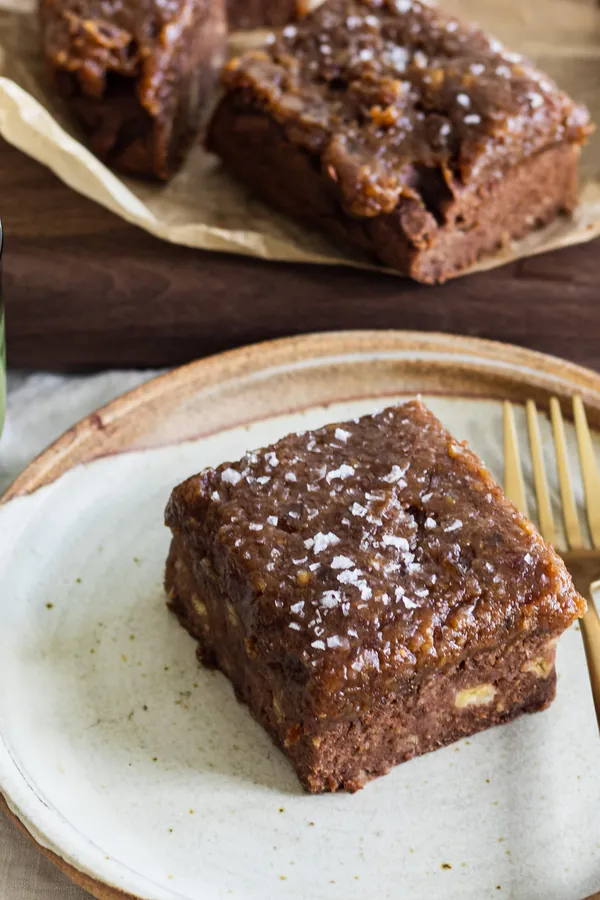 vegan salted caramel chocolate banana cake