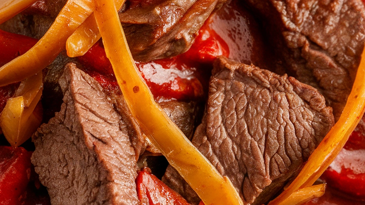 Pepper Sauce with Palm Oil and Onion - Featured